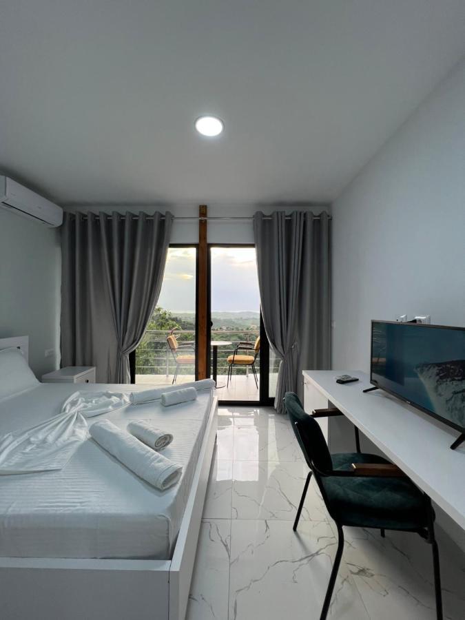 Restorant Hotel Xheni Durrës Zewnętrze zdjęcie