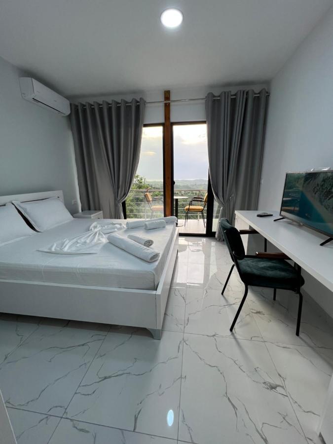 Restorant Hotel Xheni Durrës Zewnętrze zdjęcie